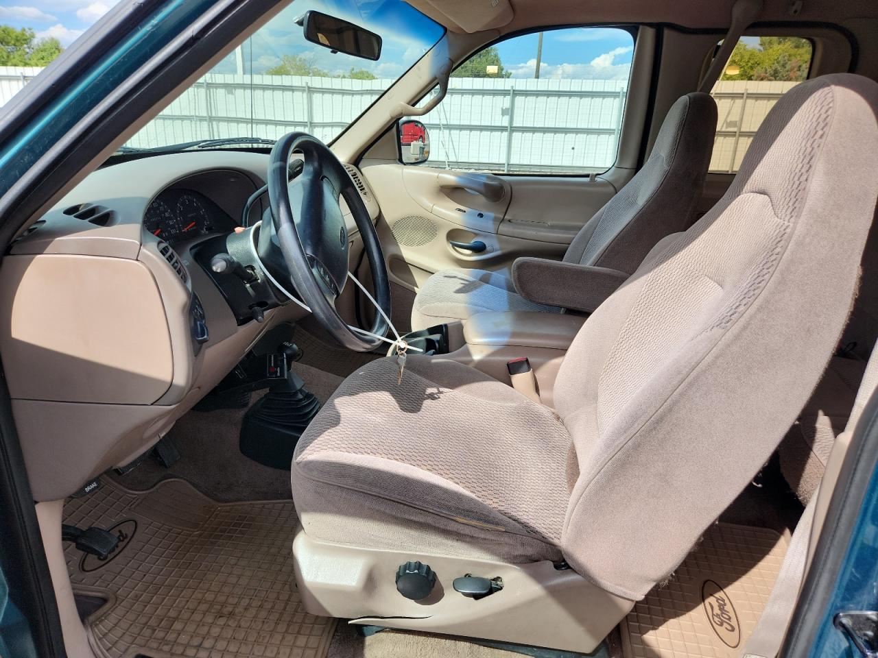 1997 Ford F150 VIN: 1FTDX1869VKB11590 Lot: 81113915