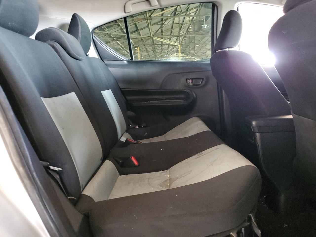 2016 Toyota Prius C VIN: JTDKDTB39G1130465 Lot: 70963555