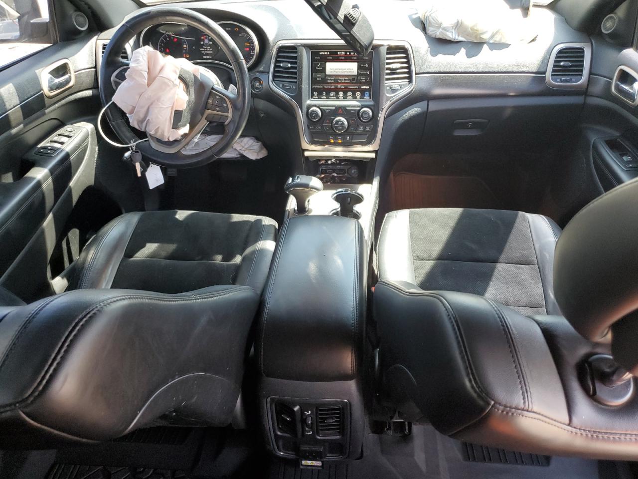 2015 Jeep Grand Cherokee Laredo VIN: 1C4RJFAG7FC812390 Lot: 71144625