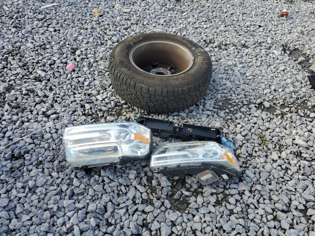 2013 Lincoln Navigator VIN: 5LMJJ2H53DEL05880 Lot: 72050335