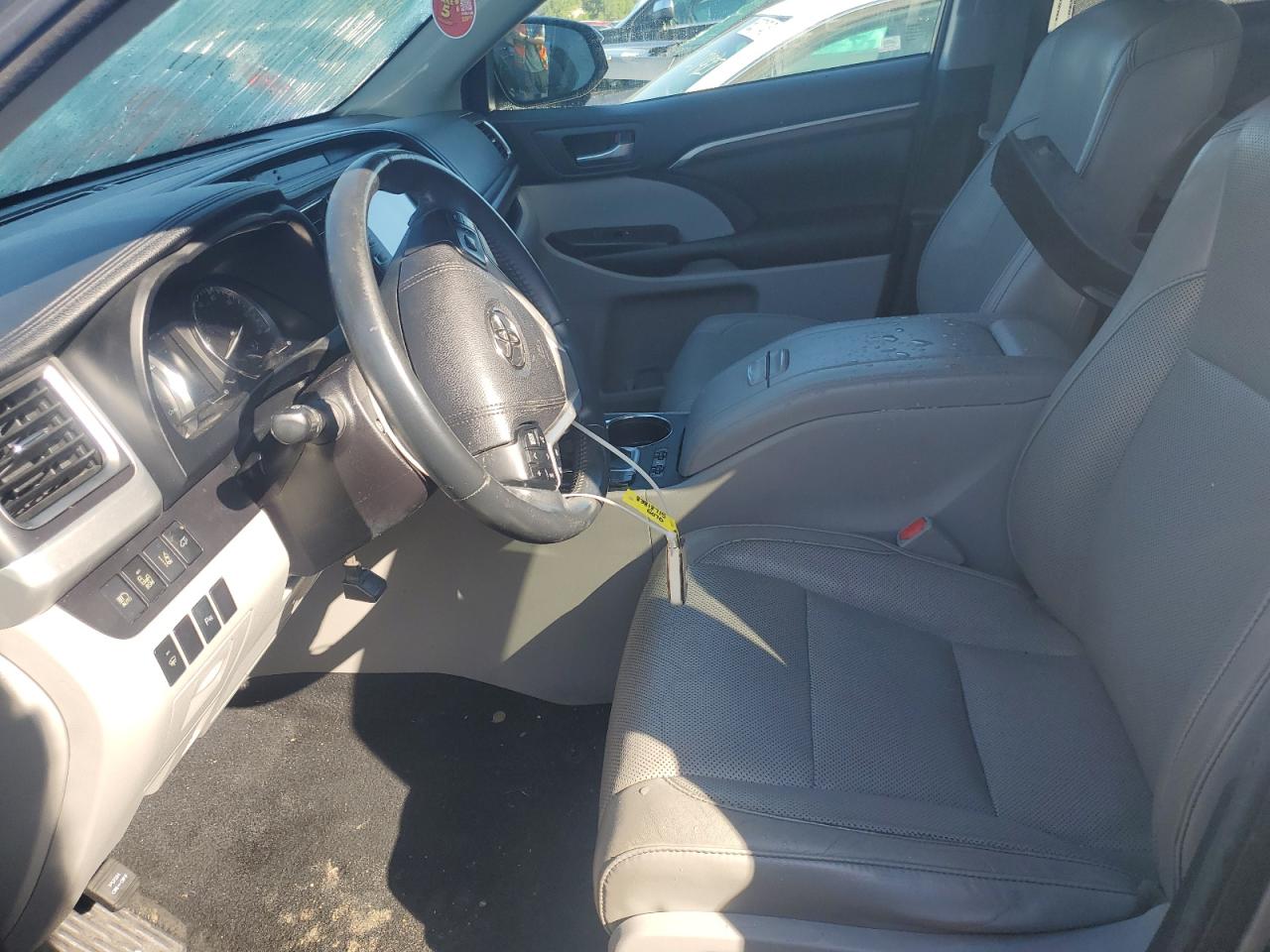 2016 Toyota Highlander Hybrid Limited VIN: 5TDDCRFH0GS018399 Lot: 83818715