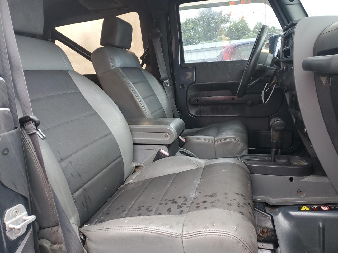 2008 Jeep Wrangler X VIN: 1J4FA241X8L617822 Lot: 81800925