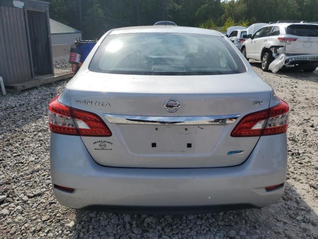 Sedans NISSAN SENTRA 2014 Srebrny