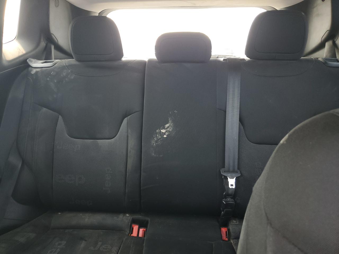 2015 Jeep Renegade Latitude VIN: ZACCJABHXFPB87155 Lot: 71199365