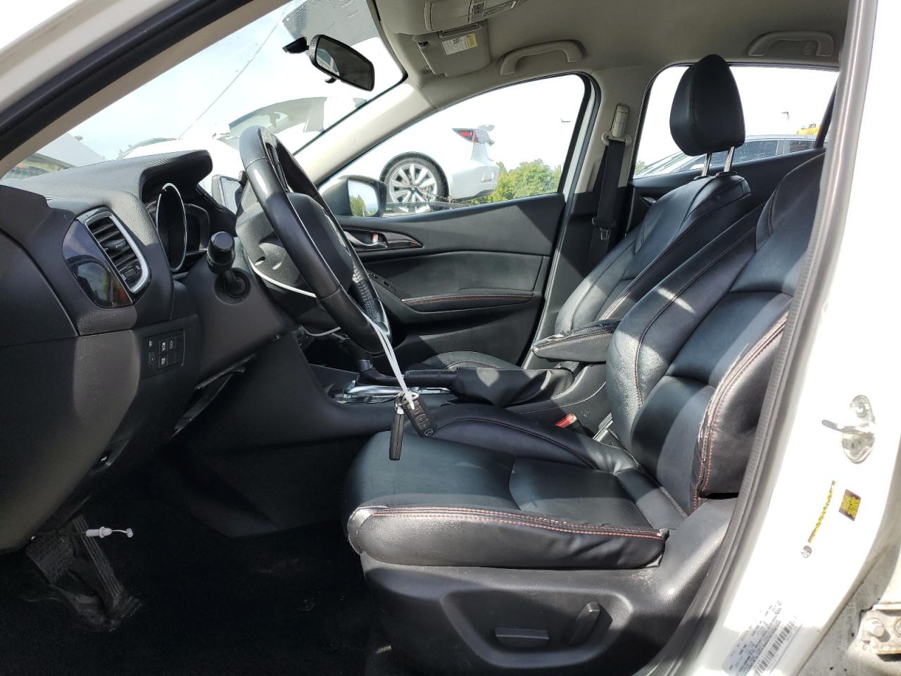 2014 Mazda 3 Touring VIN: JM1BM1V34E1197388 Lot: 84412425