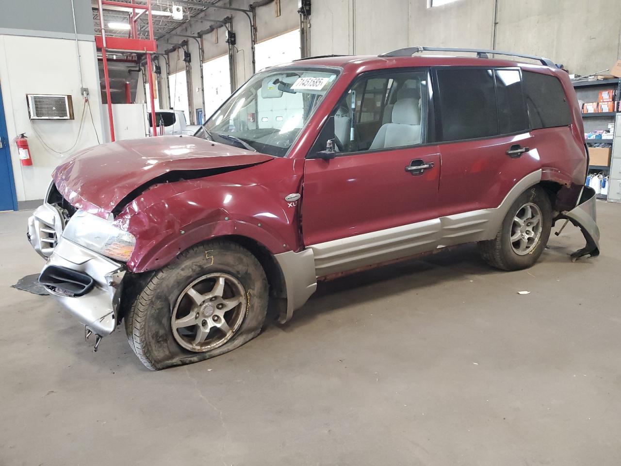 JA4MW31R61J013758 MITSUBISHI MONTERO Photo 1