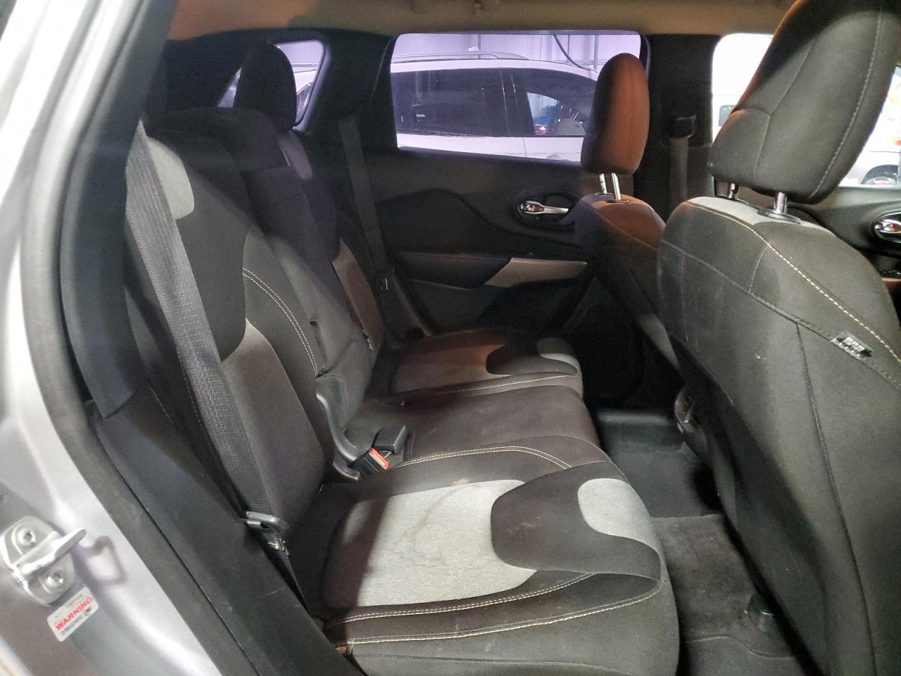 2017 Jeep Cherokee Sport VIN: 1C4PJLAB2HW641530 Lot: 80523715