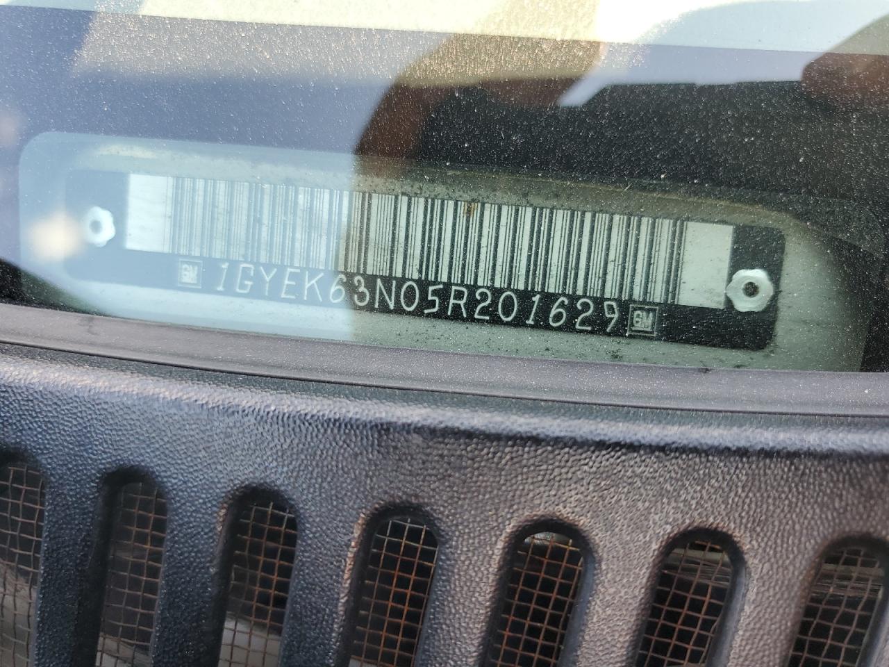 2005 Cadillac Escalade Luxury VIN: 1GYEK63N05R201629 Lot: 81021425