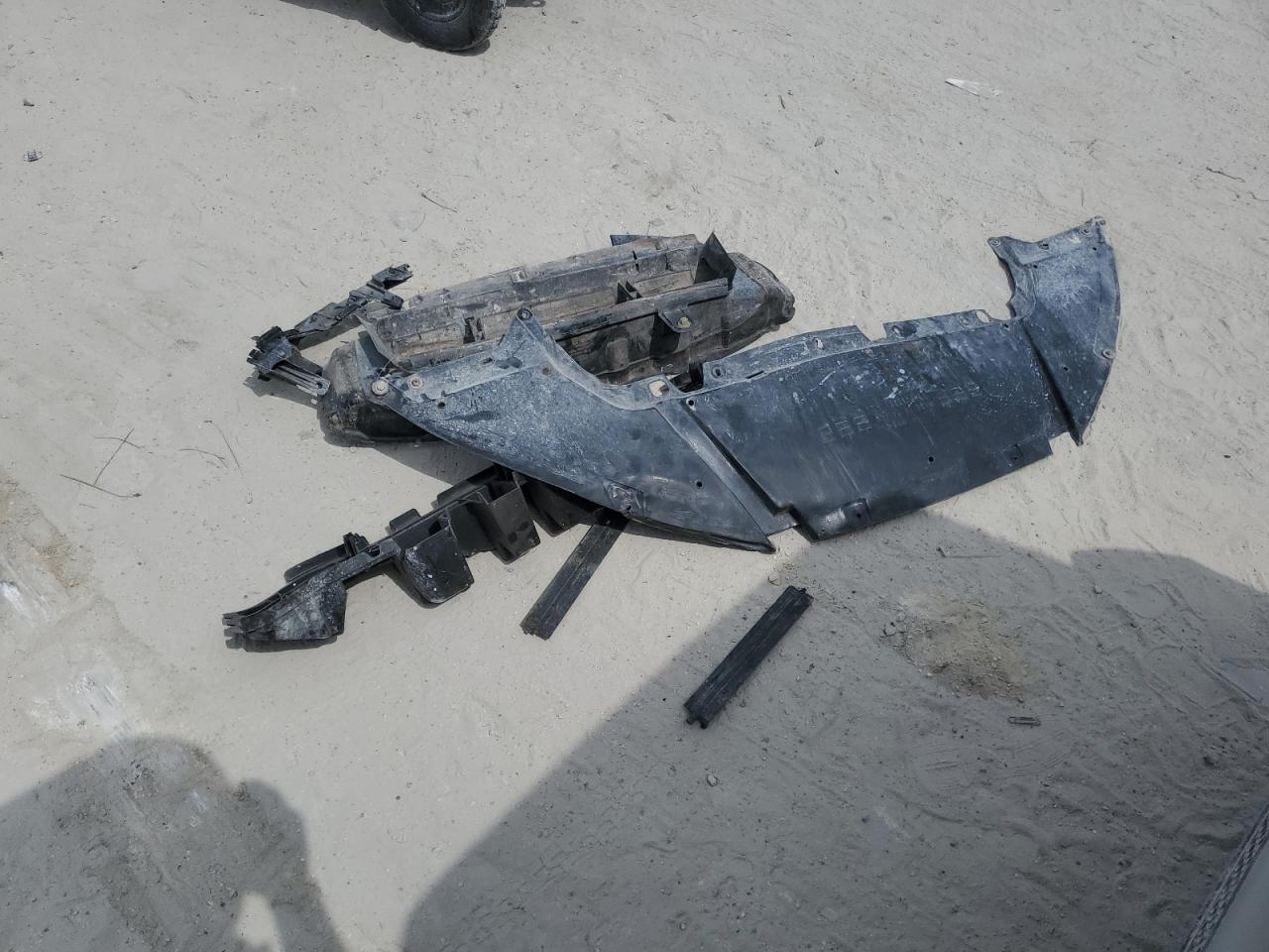 2016 Ford Focus S VIN: 1FADP3E25GL241365 Lot: 80901415