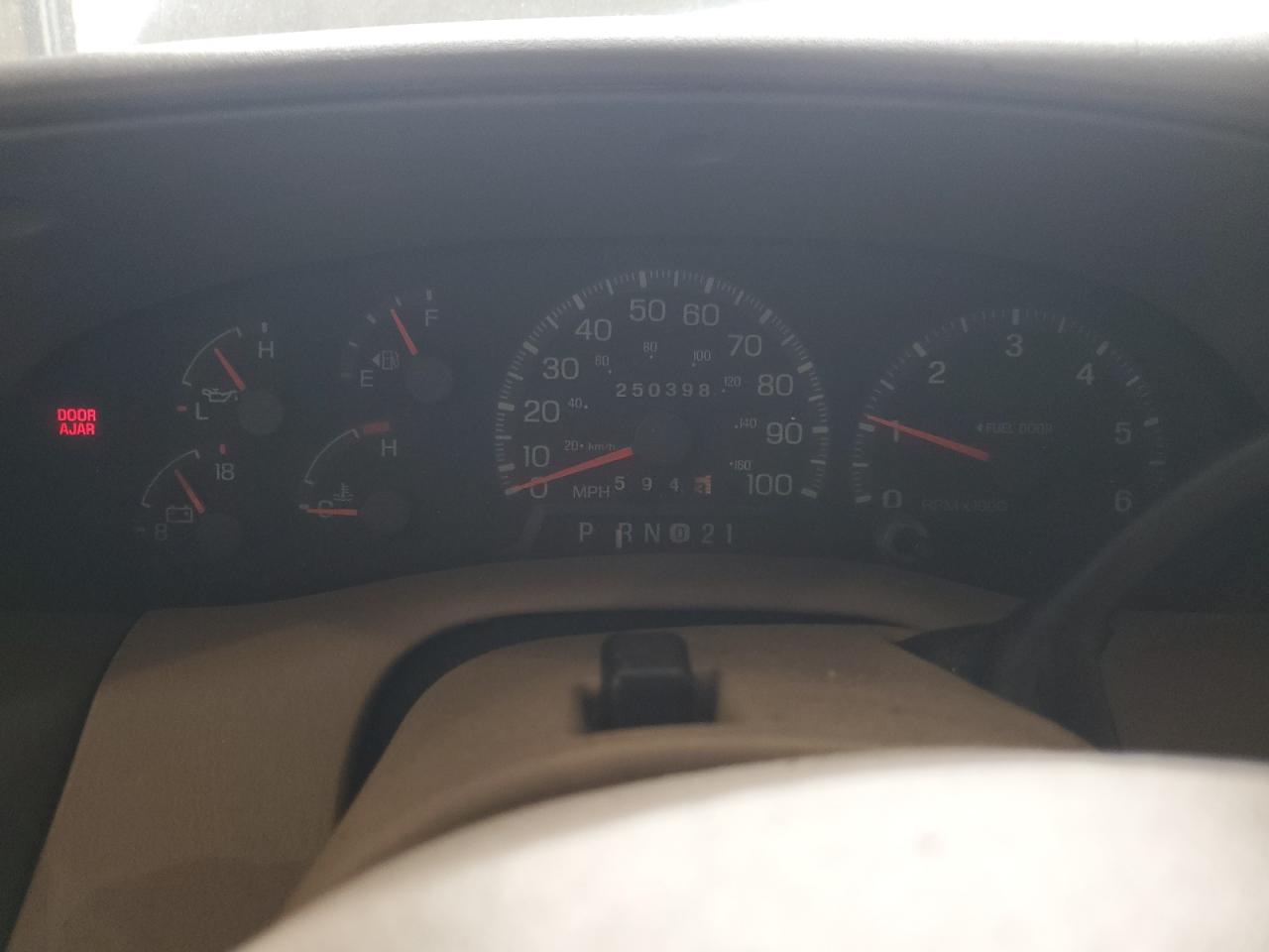 1998 Ford Expedition VIN: 1FMPU18L0WLB65394 Lot: 81615665