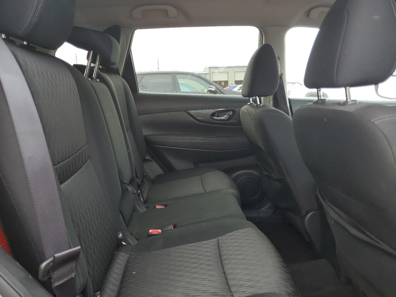 2017 Nissan Rogue S VIN: KNMAT2MV5HP556854 Lot: 83853495