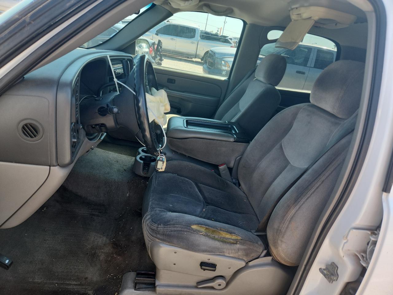 2005 GMC Yukon VIN: 1GKEK13T25R245272 Lot: 71282245