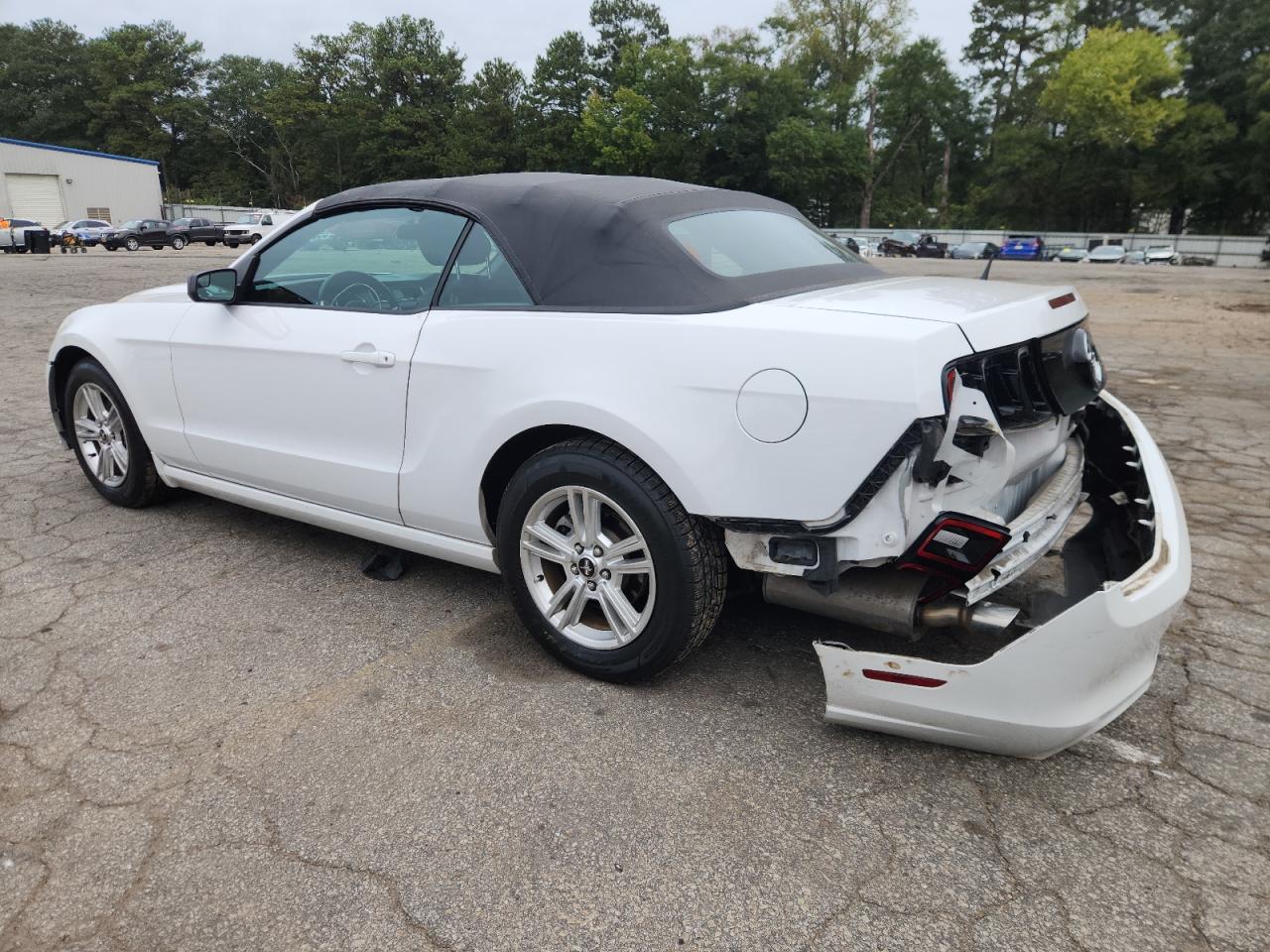 2014 Ford Mustang white null gas 1ZVBP8EM5E5271058 photo #3