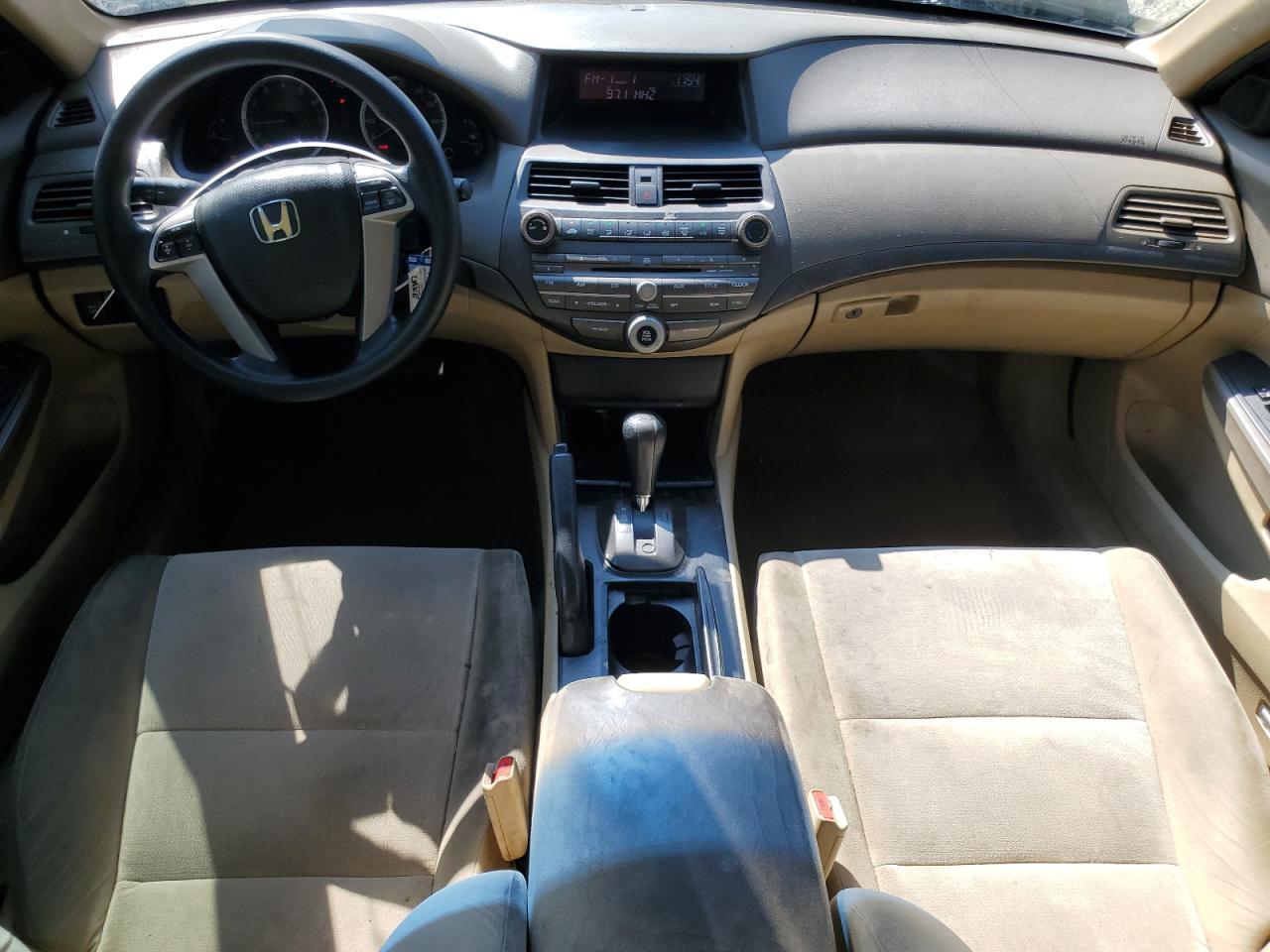 2010 Honda Accord Lxp VIN: 1HGCP2F42AA138568 Lot: 81256435