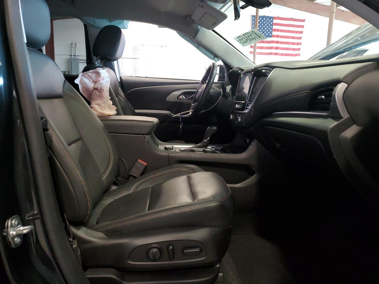2019 Chevrolet Traverse Lt VIN: 1GNEVHKW4KJ301334 Lot: 81558455