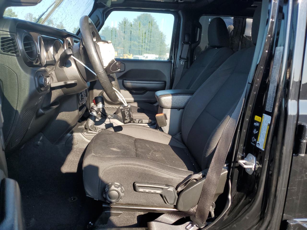 2021 Jeep Wrangler Unlimited Sport VIN: 1C4HJXDN8MW743118 Lot: 70850385