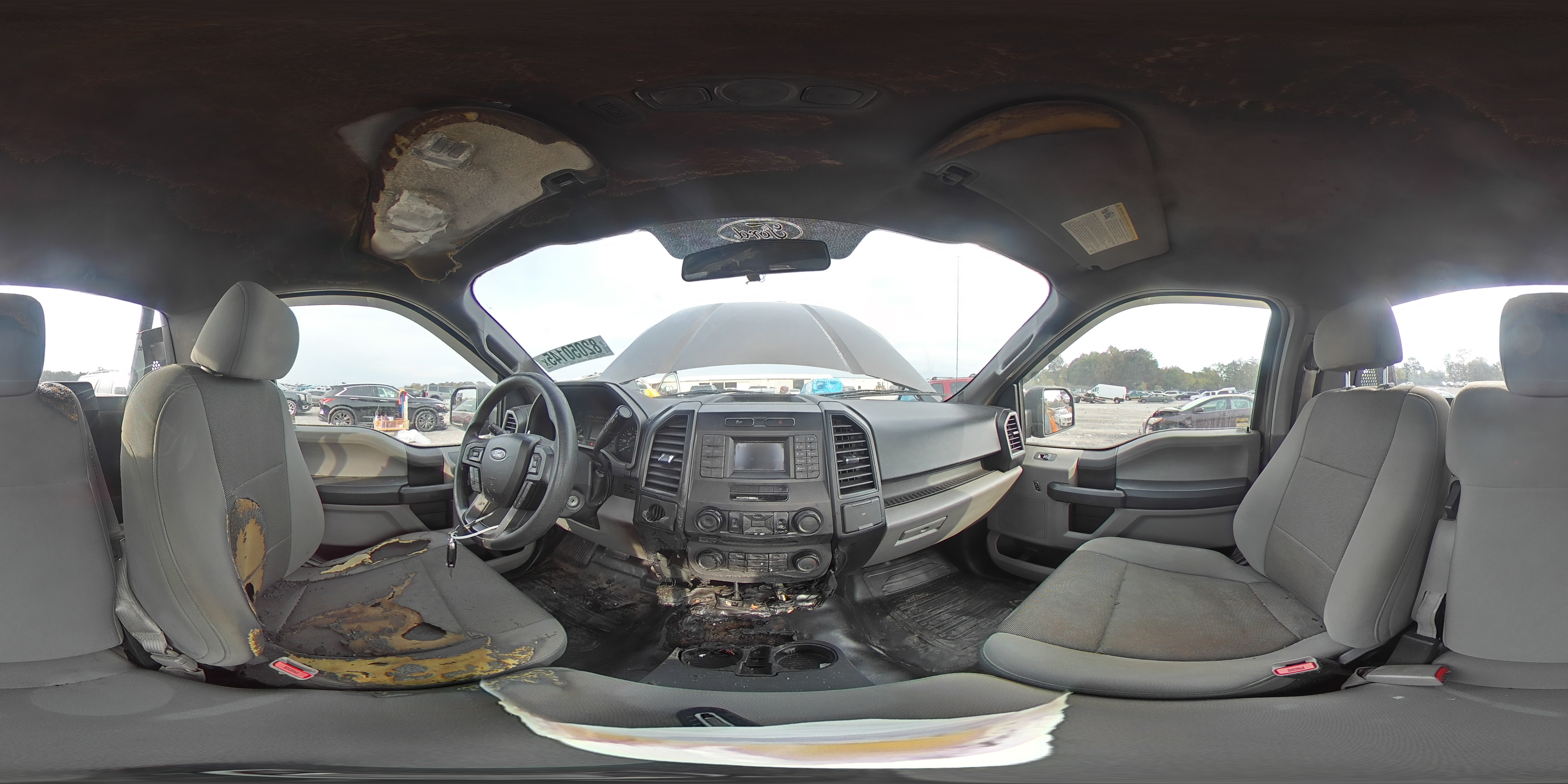 2017 Ford F150 VIN: 1FTMF1C82HFB05266 Lot: 82050145