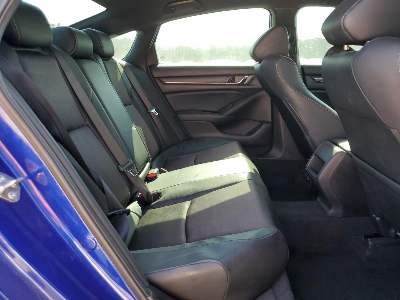 2018 Honda Accord Sport VIN: 1HGCV1F31JA000673 Lot: 80793095