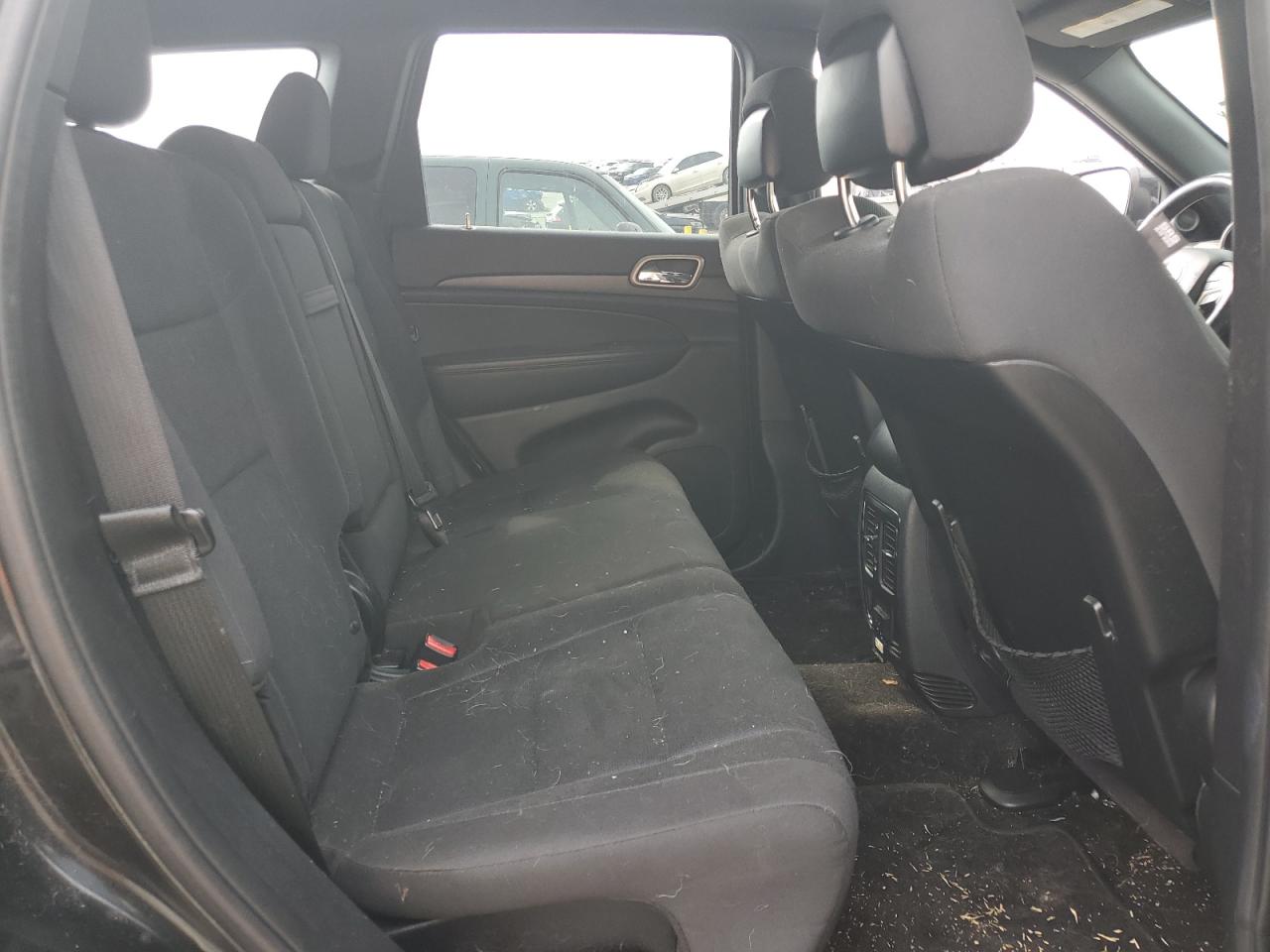 2015 Jeep Grand Cherokee Laredo VIN: 1C4RJFAGXFC833282 Lot: 81725295