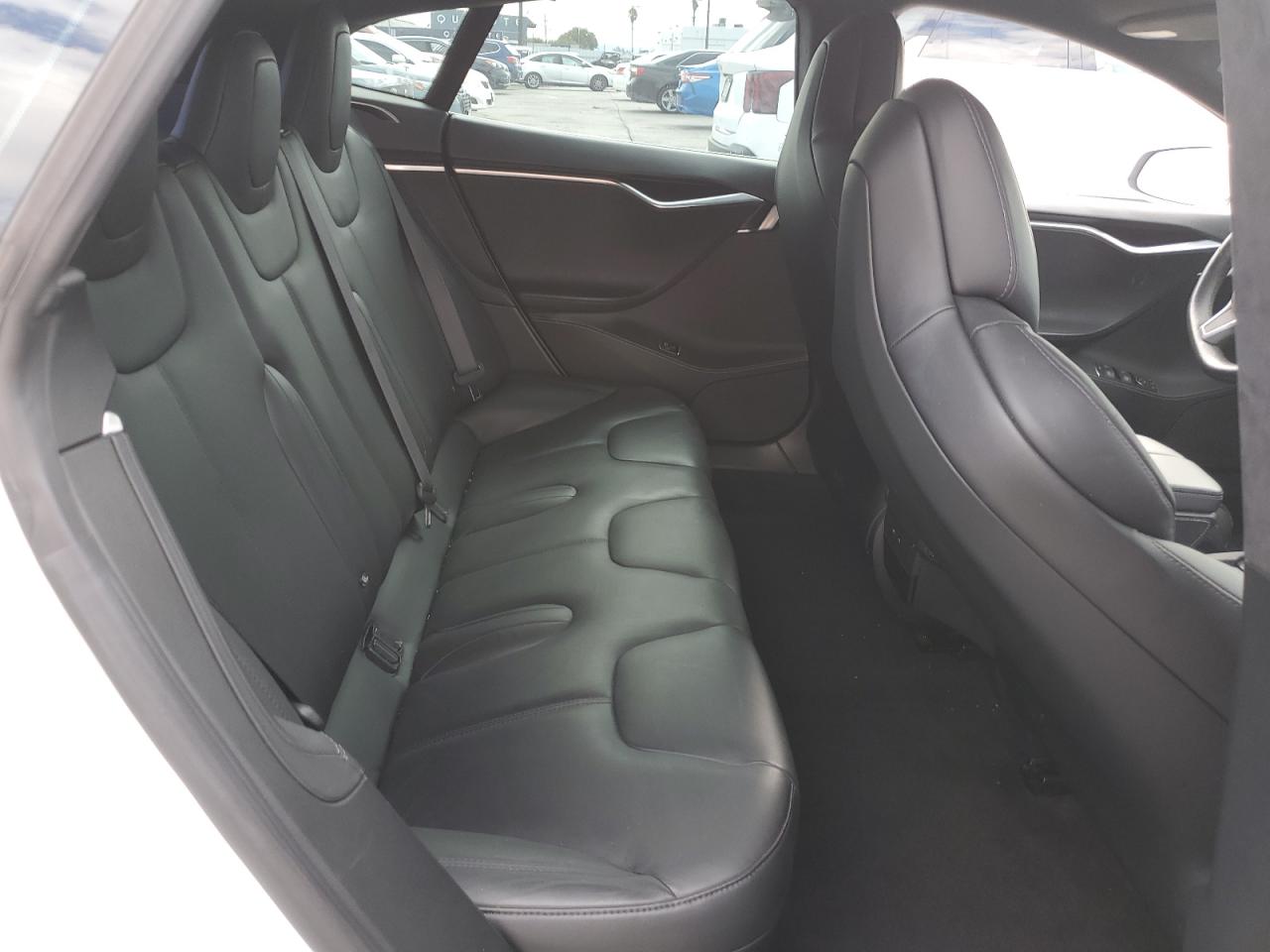 2017 Tesla Model S VIN: 5YJSA1E24HF190663 Lot: 82040635