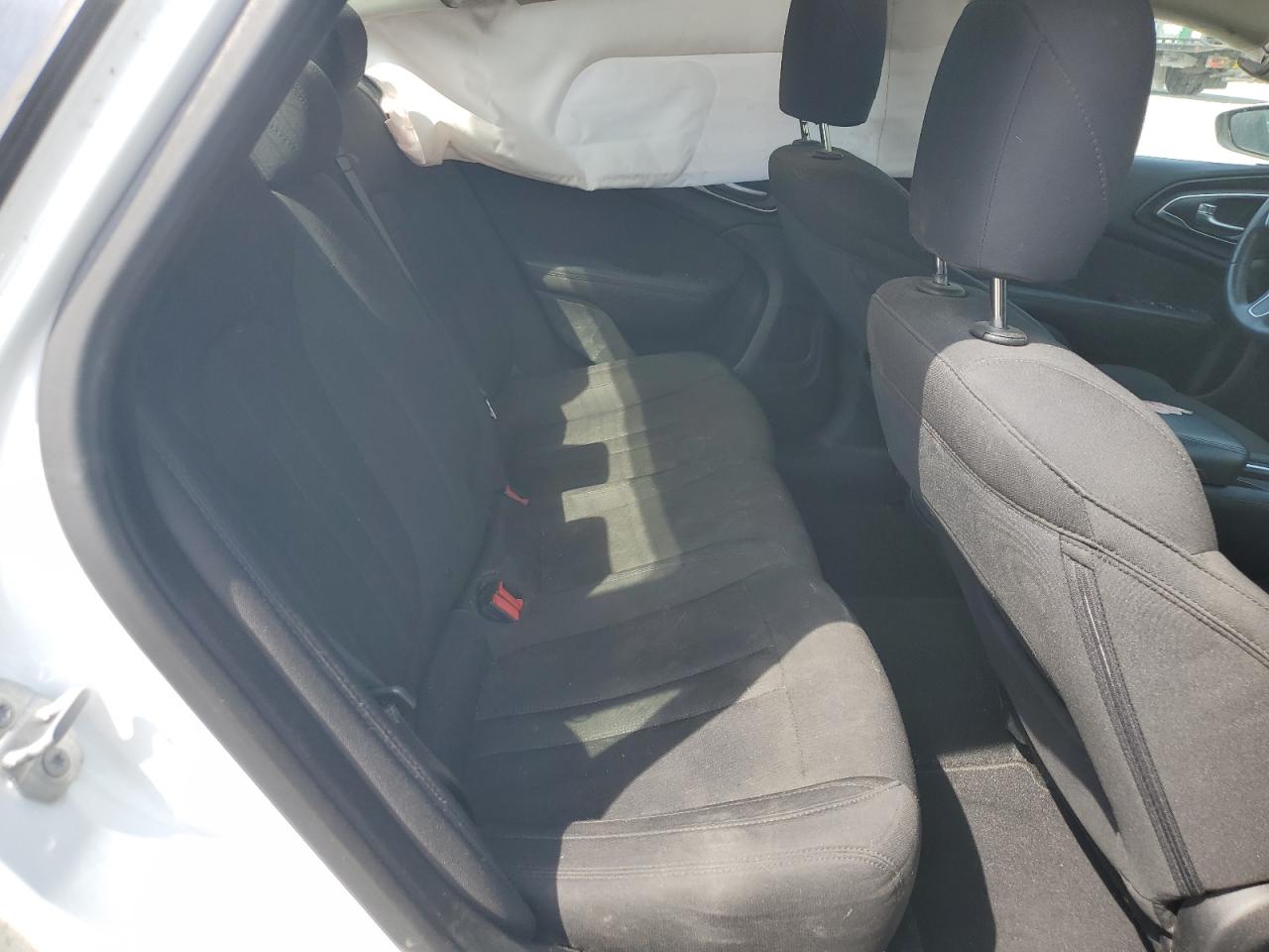 2016 Chrysler 200 Limited VIN: 1C3CCCAB6GN106914 Lot: 80880135