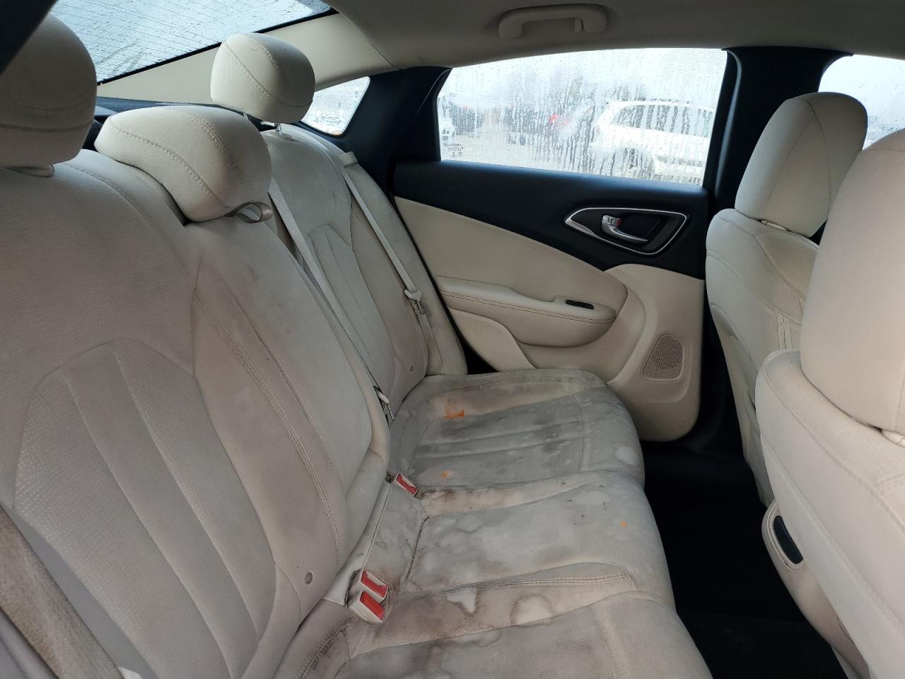 2015 Chrysler 200 Limited VIN: 1C3CCCAB2FN616174 Lot: 84367295