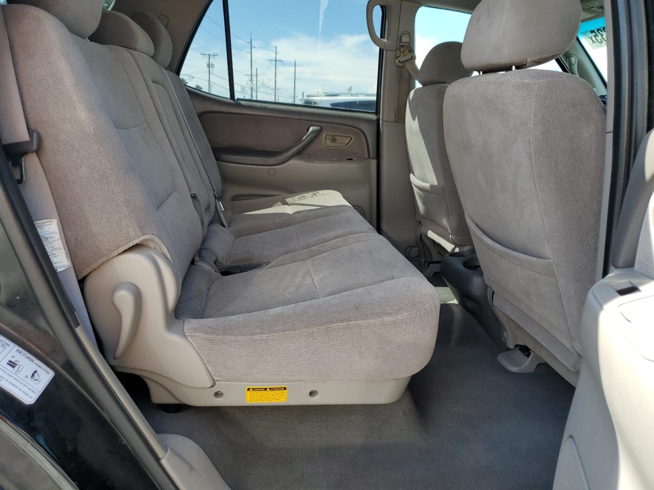 2002 Toyota Sequoia Sr5 VIN: 5TDZT34A62S136801 Lot: 84402835