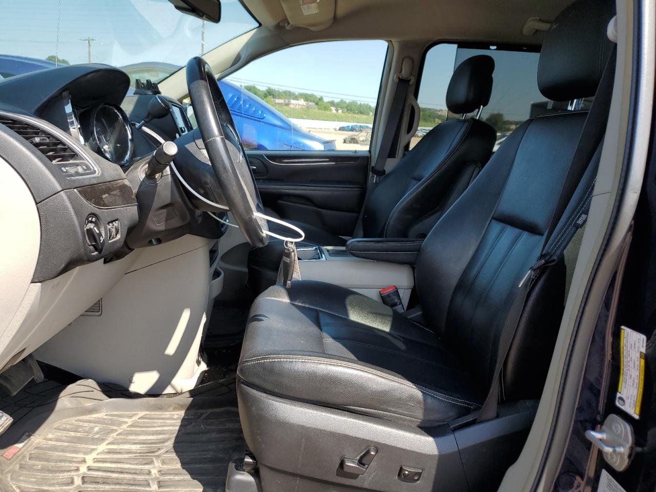 2016 Chrysler Town & Country Touring VIN: 2C4RC1BG3GR120664 Lot: 70423995