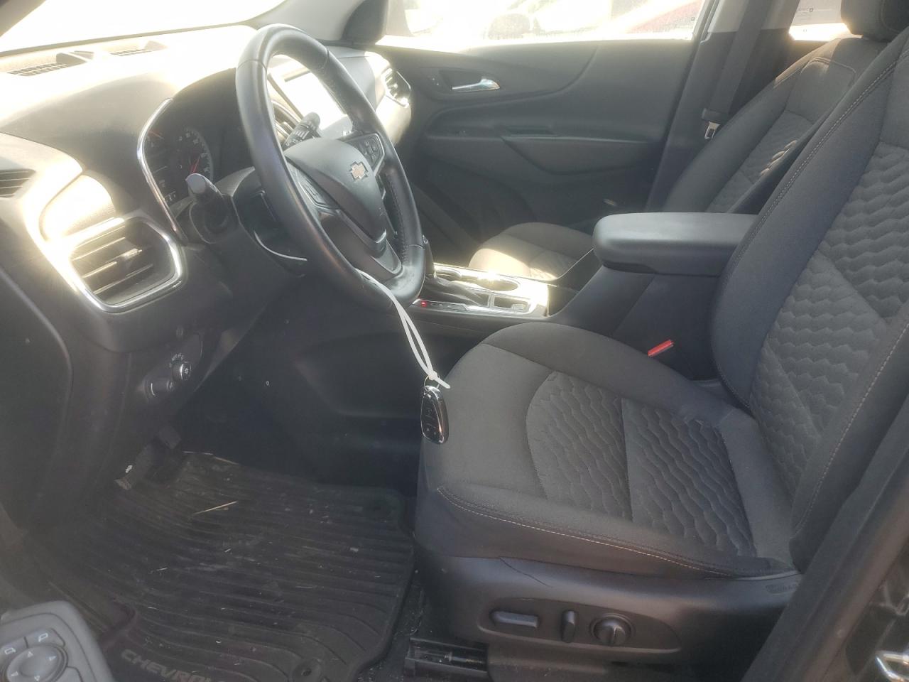 2018 Chevrolet Equinox Lt VIN: 2GNAXJEV1J6233704 Lot: 70945595