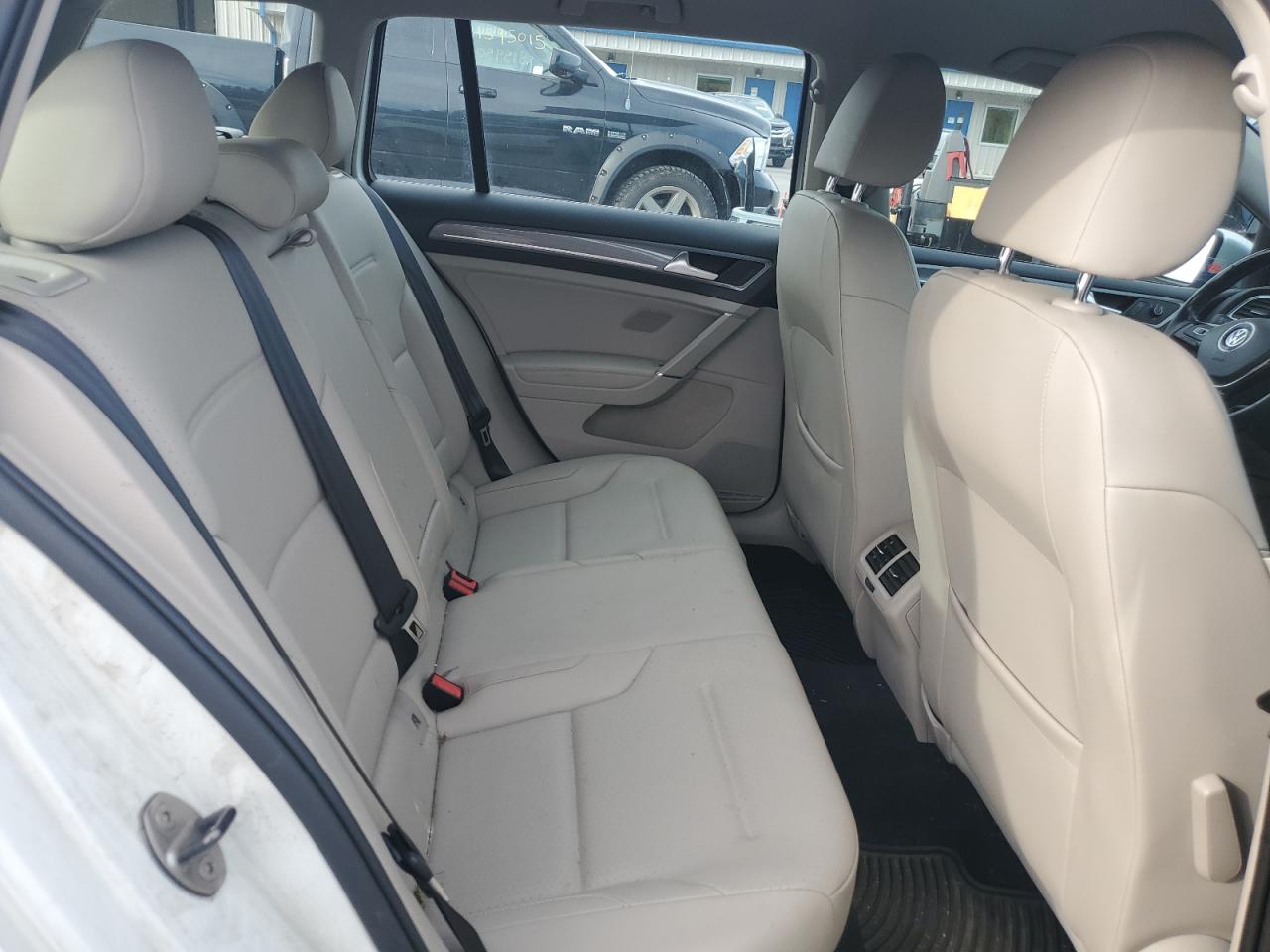 2017 Volkswagen Golf Alltrack S VIN: 3VWH17AU8HM513626 Lot: 82039545