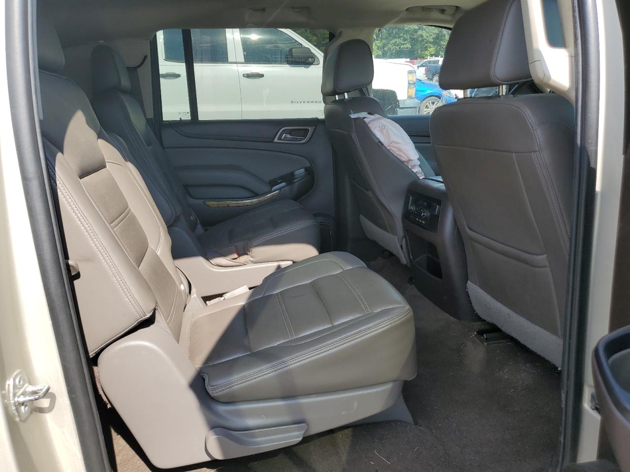 2017 GMC Yukon Xl Denali VIN: 1GKS2HKJ1HR230603 Lot: 85130805