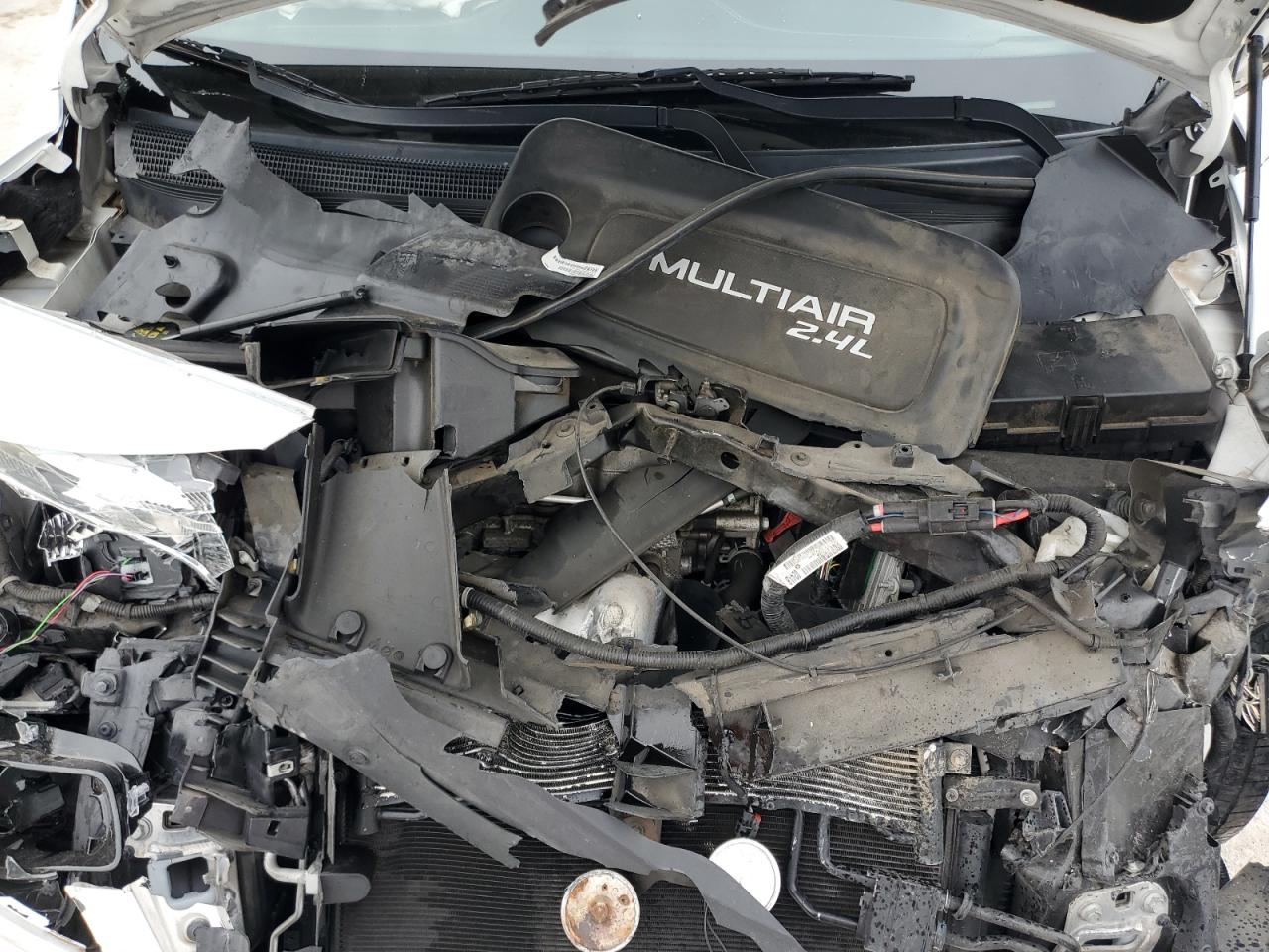 2015 Jeep Cherokee Latitude VIN: 1C4PJLCB1FW695315 Lot: 71223015