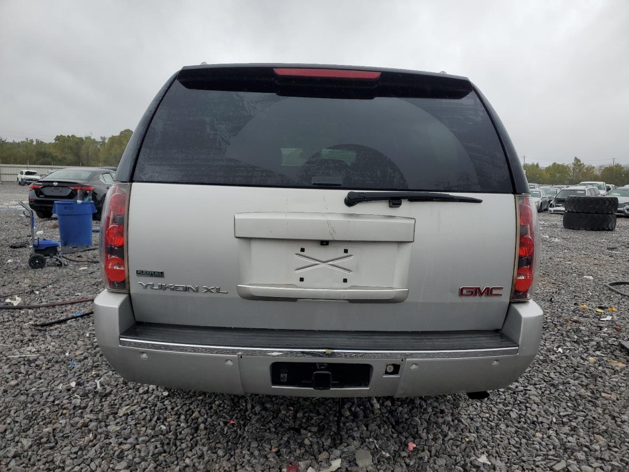 2010 GMC Yukon Xl Denali VIN: 1GKUKMEF9AR197090 Lot: 84189805