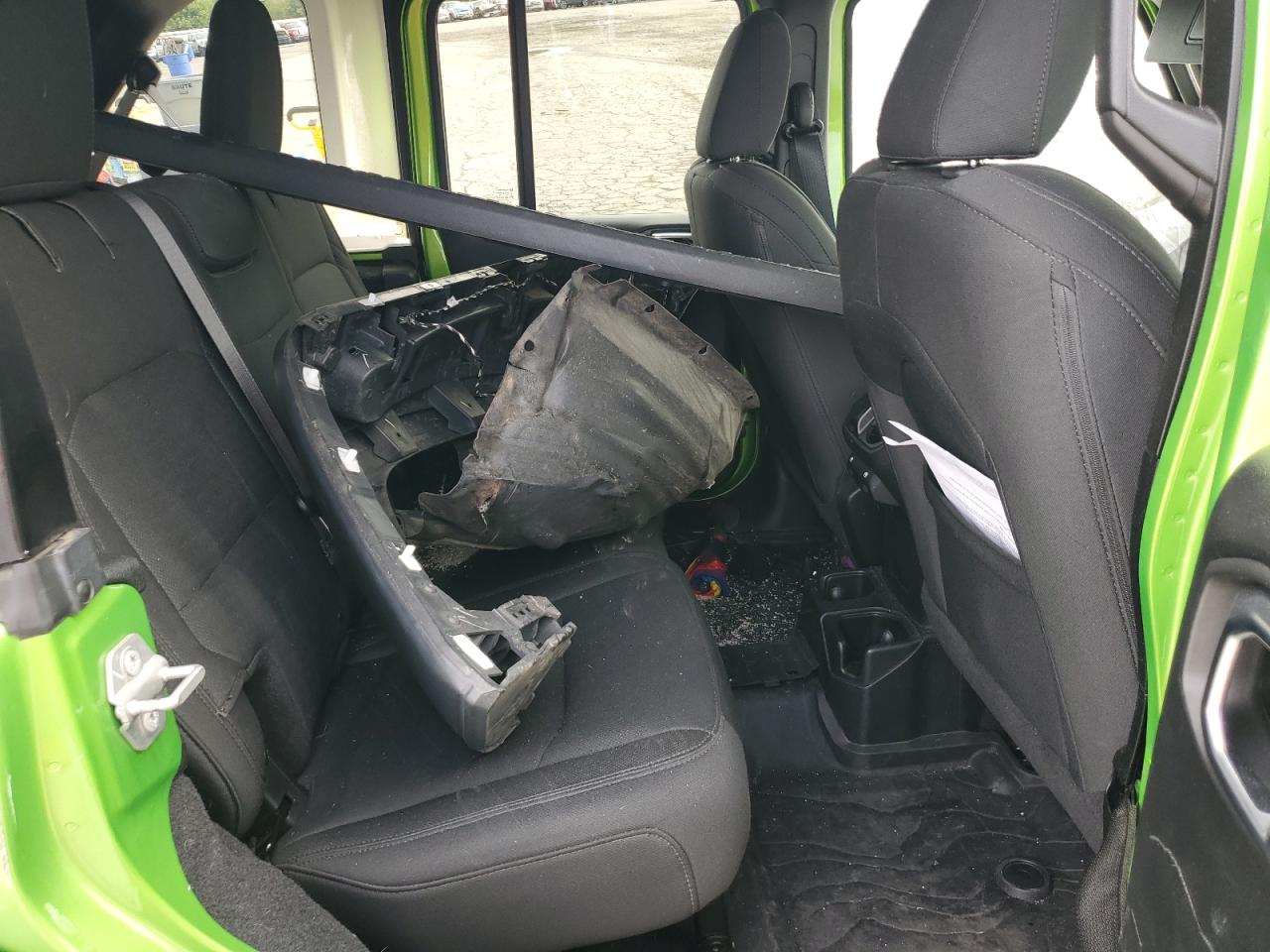 2018 Jeep Wrangler Unlimited Sport VIN: 1C4HJXDG7JW240614 Lot: 80277675