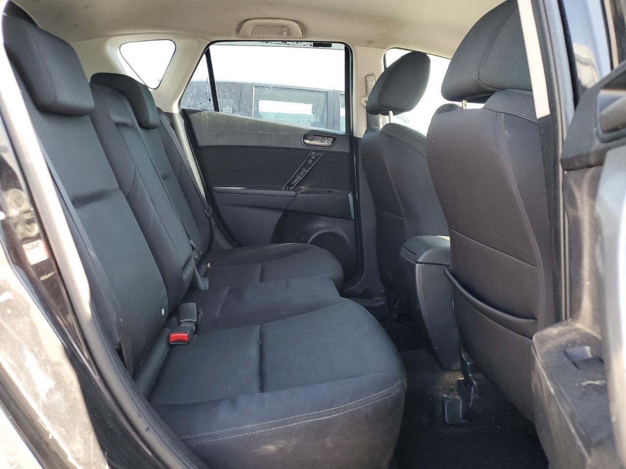 2010 Mazda 3 S VIN: JM1BL1H51A1124523 Lot: 81106955