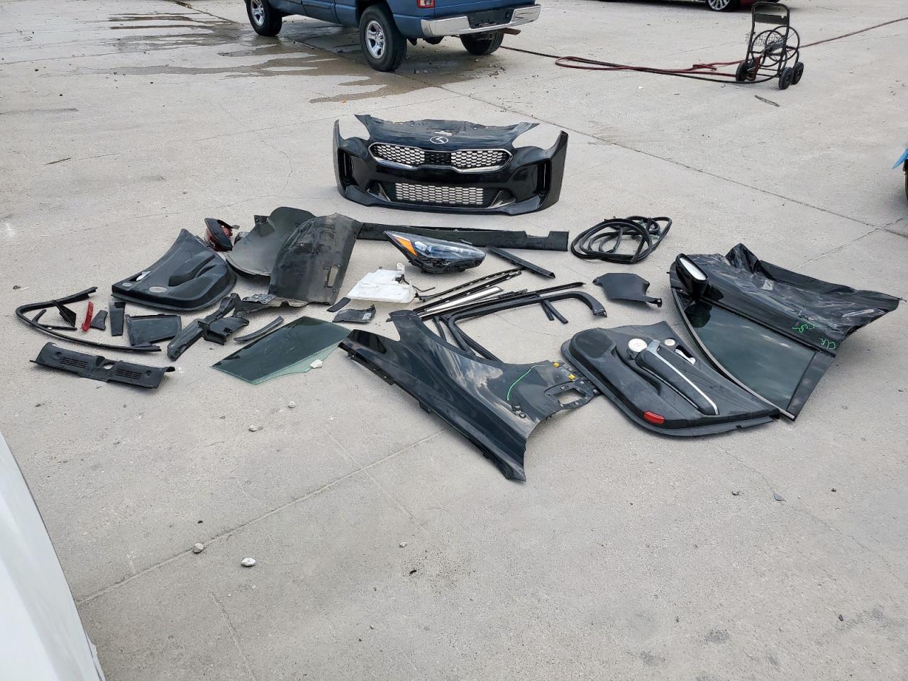 2022 Kia Stinger Gt2 VIN: KNAE55LC9N6111867 Lot: 80629325