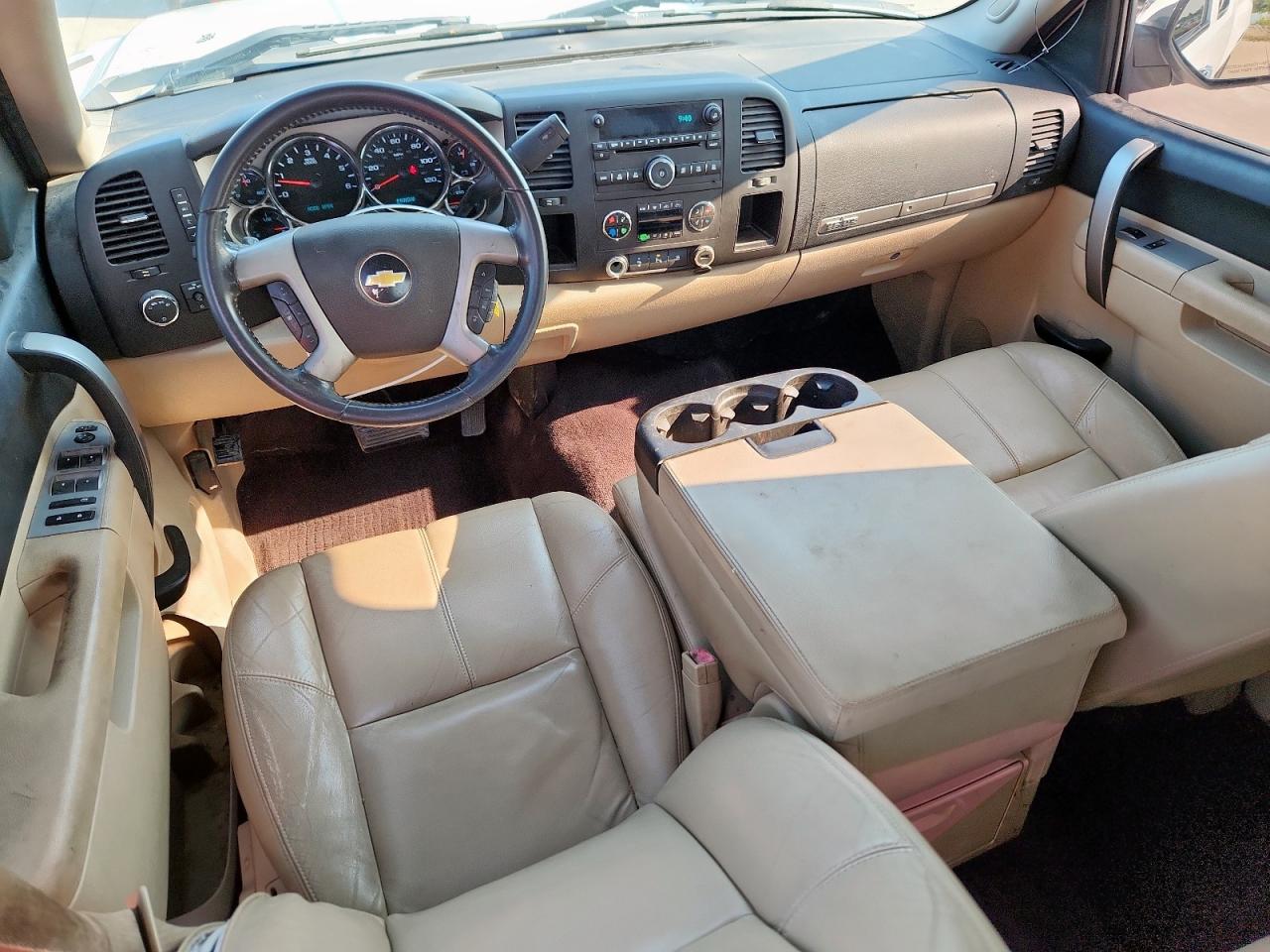 2011 Chevrolet Silverado C1500 Lt VIN: 1GCRCSE07BZ121643 Lot: 71684905