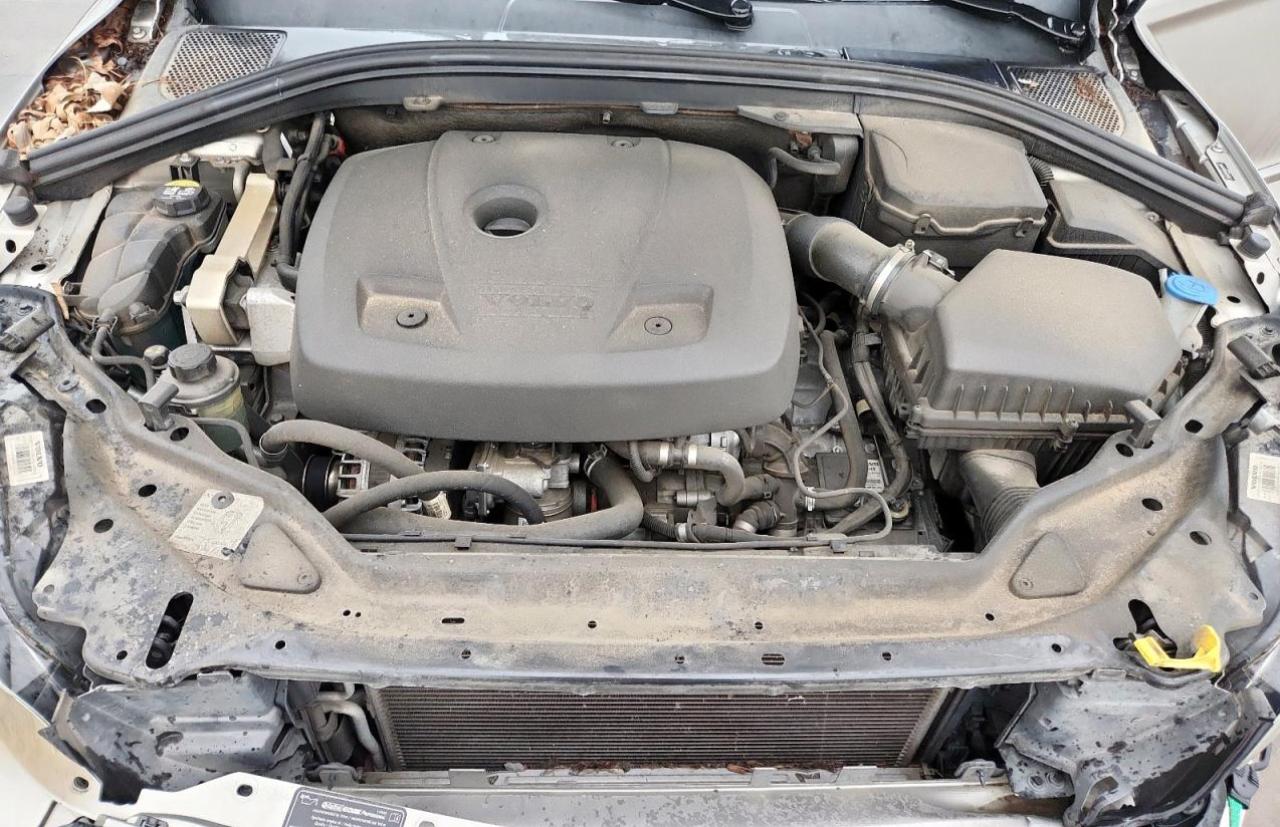 2016 Volvo Xc60 T5 Premier VIN: YV440MDK5G2869080 Lot: 82133695