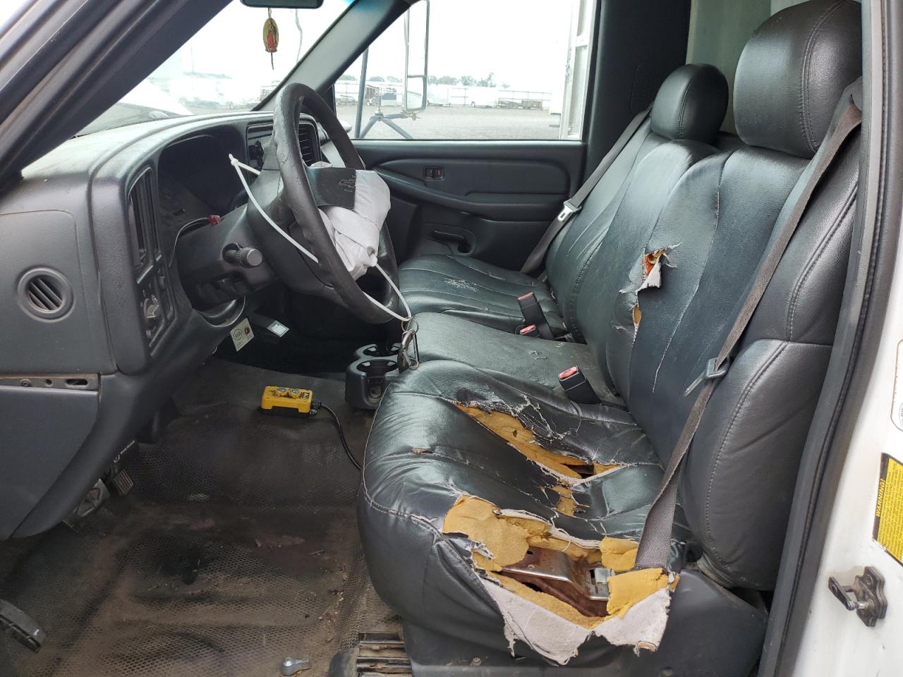 2002 Chevrolet Silverado C3500 VIN: 1GBJC341X2F140870 Lot: 81452745