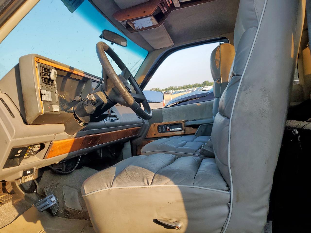 1993 GMC Sierra C1500 VIN: 2GTEC19K3P1529271 Lot: 70761175