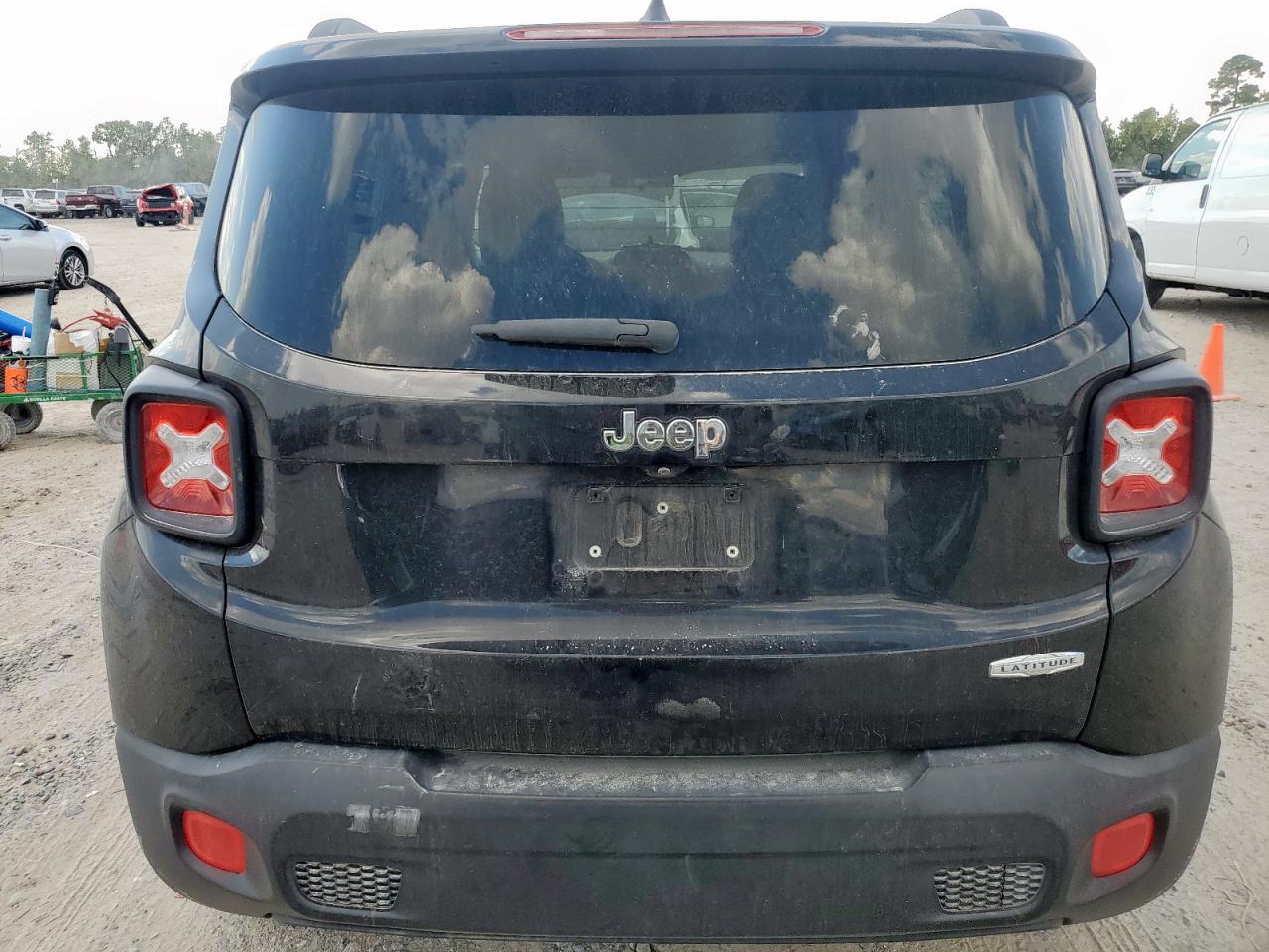 2015 Jeep Renegade Latitude VIN: ZACCJABT0FPB65997 Lot: 81431305