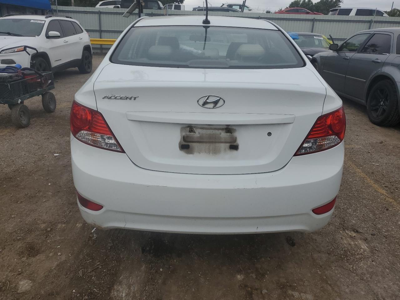 2014 Hyundai Accent Gls VIN: KMHCT4AE8EU693546 Lot: 71276905