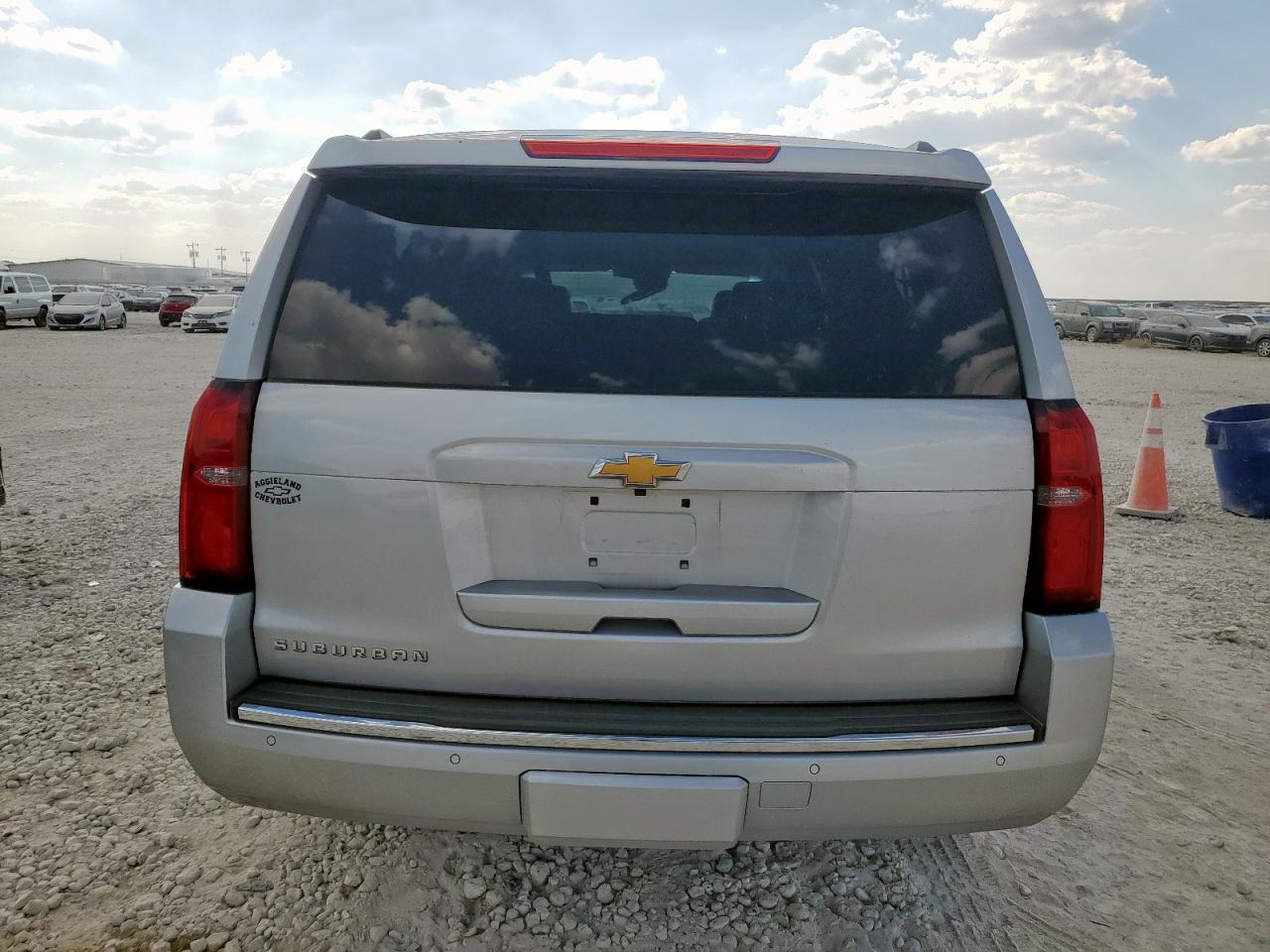 2016 Chevrolet Suburban C1500 Ltz VIN: 1GNSCJKC5GR179176 Lot: 81947135