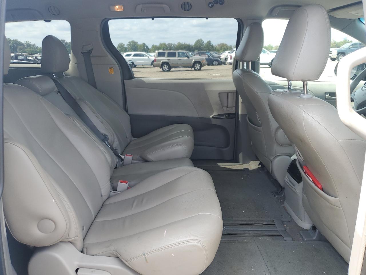 2011 Toyota Sienna Le VIN: 5TDKK3DC7BS087503 Lot: 81523515