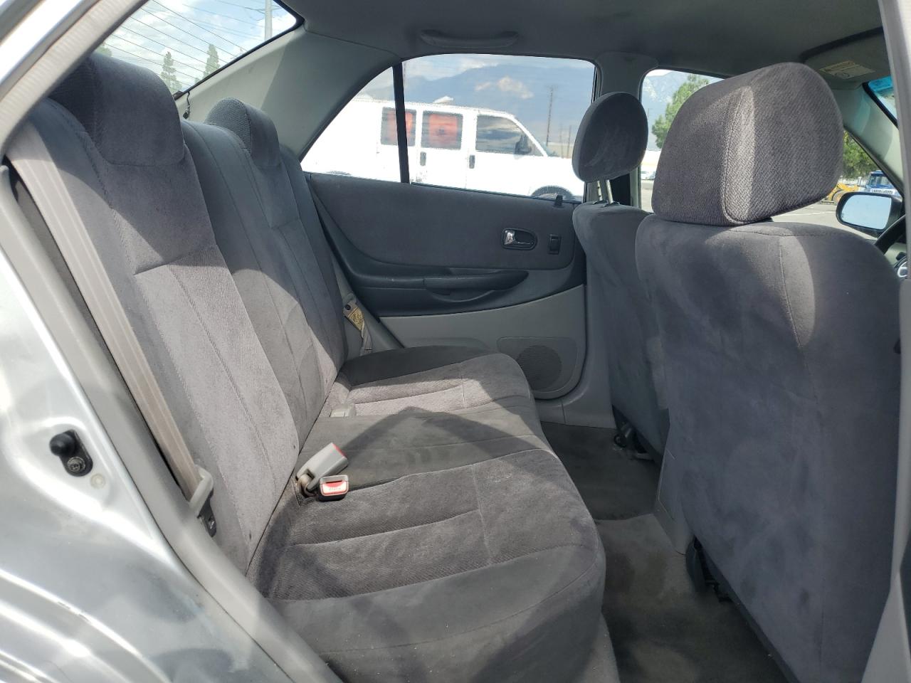 2002 Mazda Protege Dx VIN: JM1BJ225221617049 Lot: 82103005