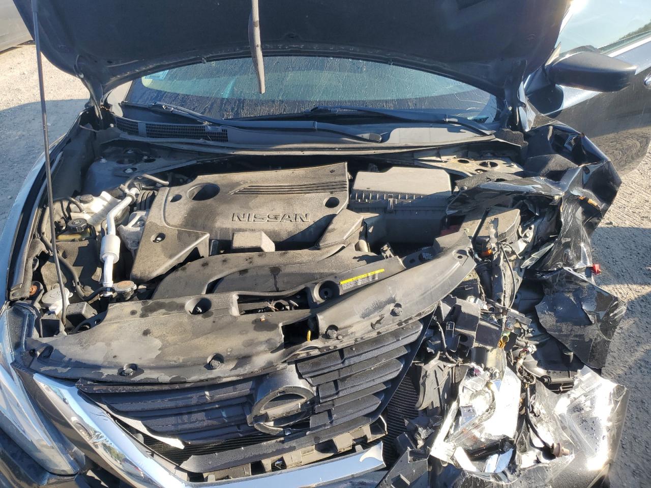 2017 Nissan Altima 2.5 VIN: 1N4AL3AP1HC296204 Lot: 71812185