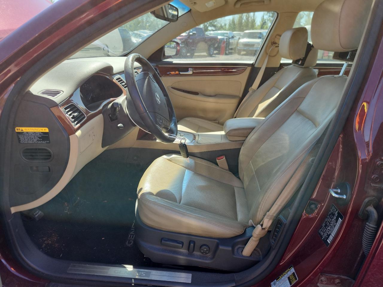 2013 Hyundai Genesis 3.8L VIN: KMHGC4DD1DU228707 Lot: 80853385