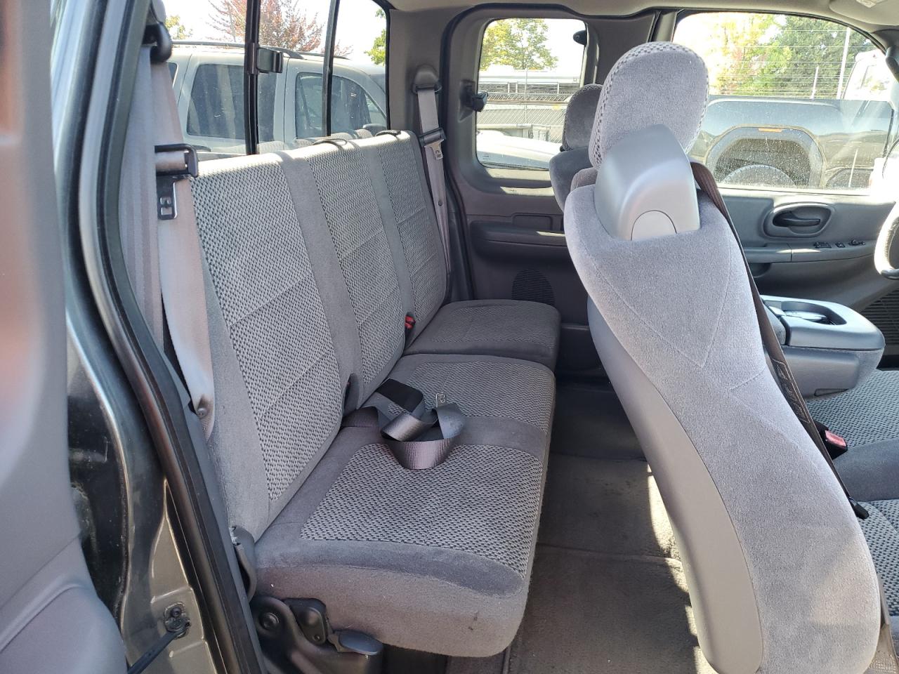 2002 Ford F150 VIN: 1FTRX17W42NB11174 Lot: 81516875