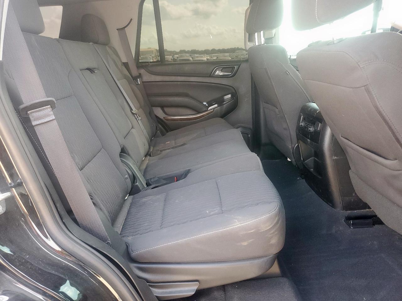 2019 Chevrolet Tahoe C1500 Ls VIN: 1GNSCAKC0KR263480 Lot: 71227445