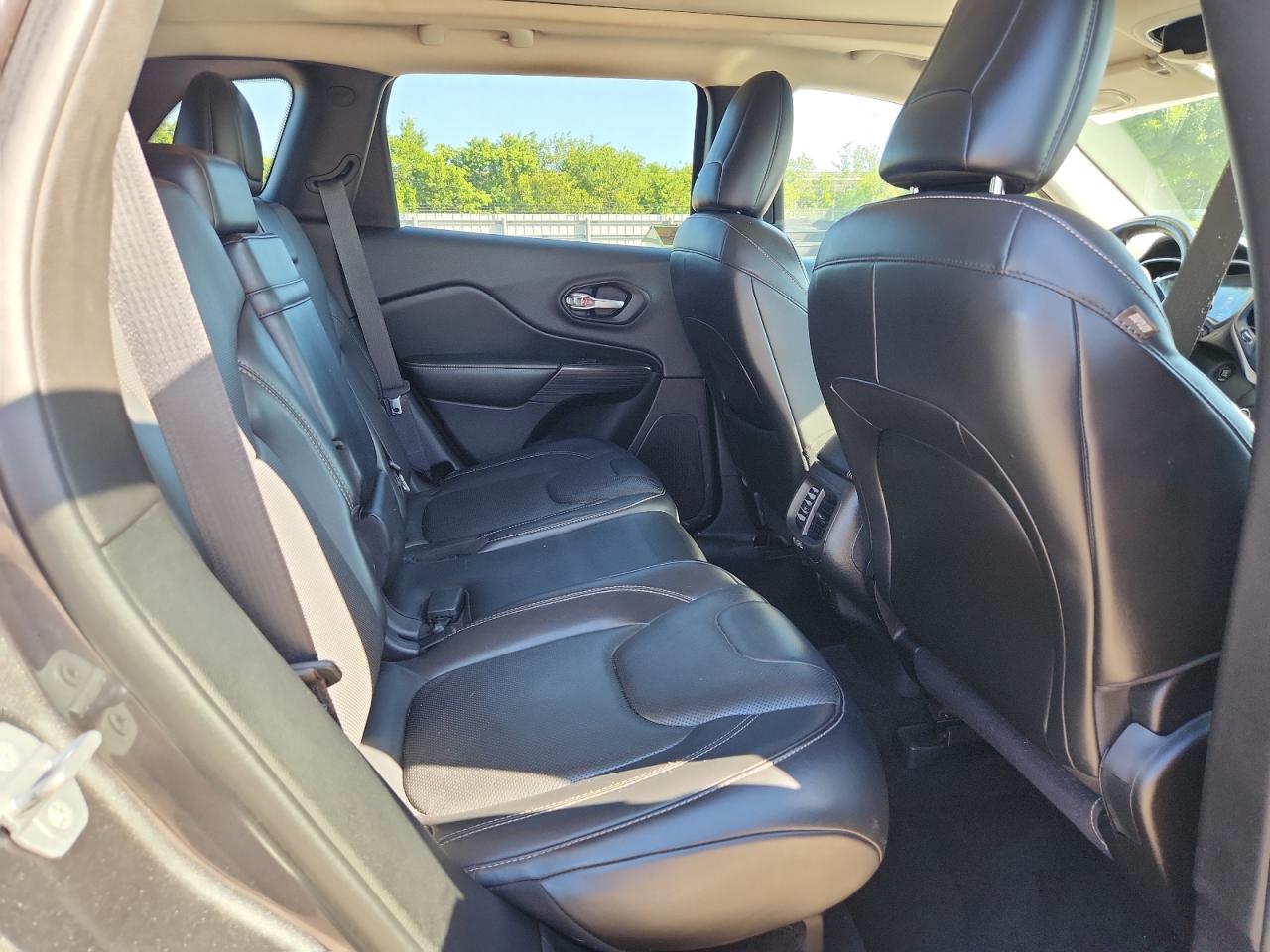 2015 Jeep Cherokee Limited VIN: 1C4PJMDS2FW649223 Lot: 84182625